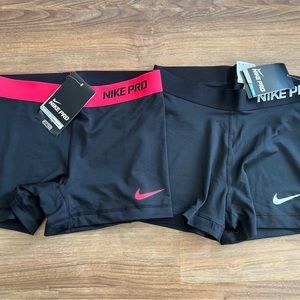 Set of 2 nike base layer shorts